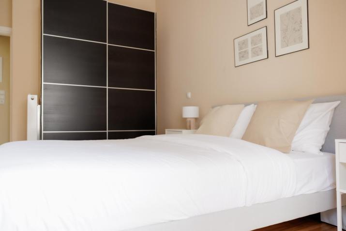 Modern 2BDR Apt - 2' to Metro - Direct to Acropolis