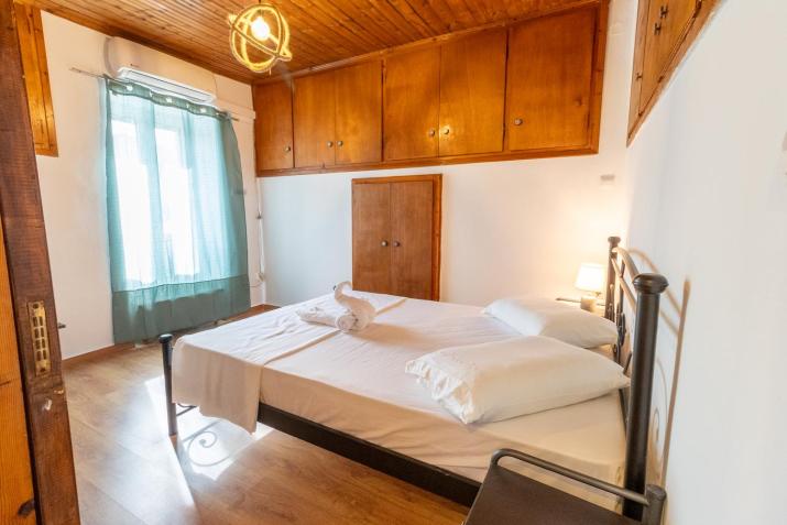Antonis Traditional House