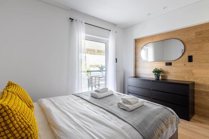 Bloom - Luxury 2-Bedroom Apartment in Athens