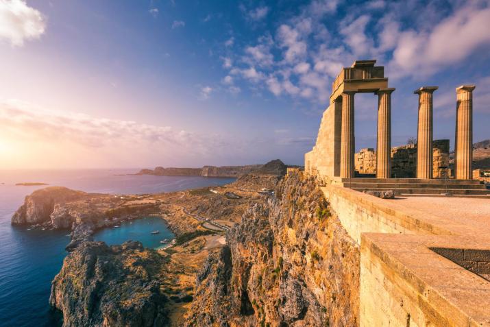 ARYVE Boutique Villa mit Akropolis- und Meerblick, Infinity-Pool und Designer-Interieur