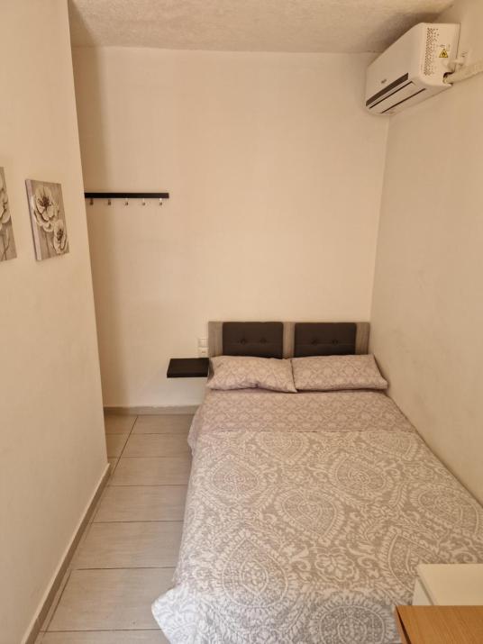 Diana's Cozy 9 Studio