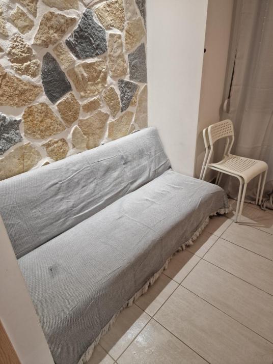 Diana's Cozy 9 Studio