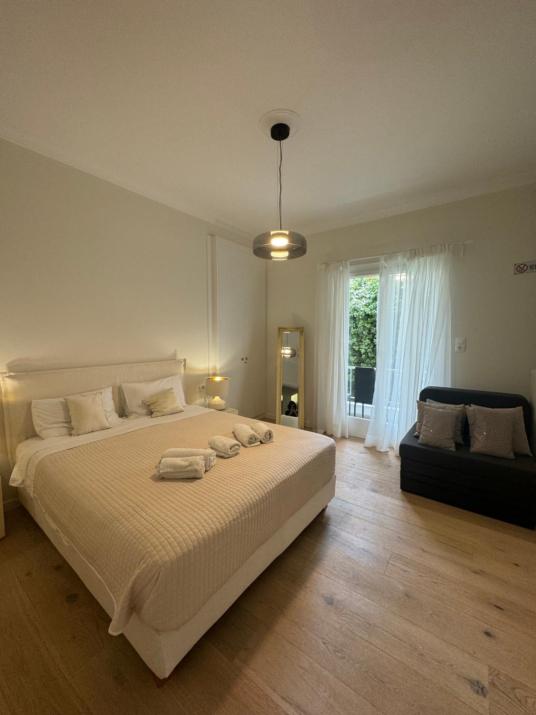 Acropolis Flat