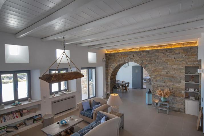 GAIA, unique villa, private pool & tennis court & boules