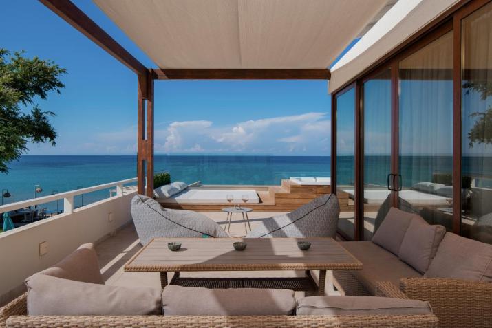 Kavo Seaside Luxury Apartment
