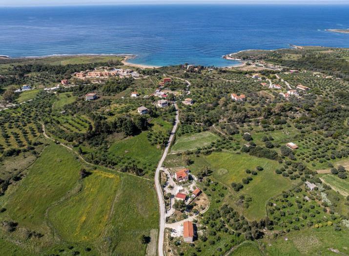 Moudilos 1