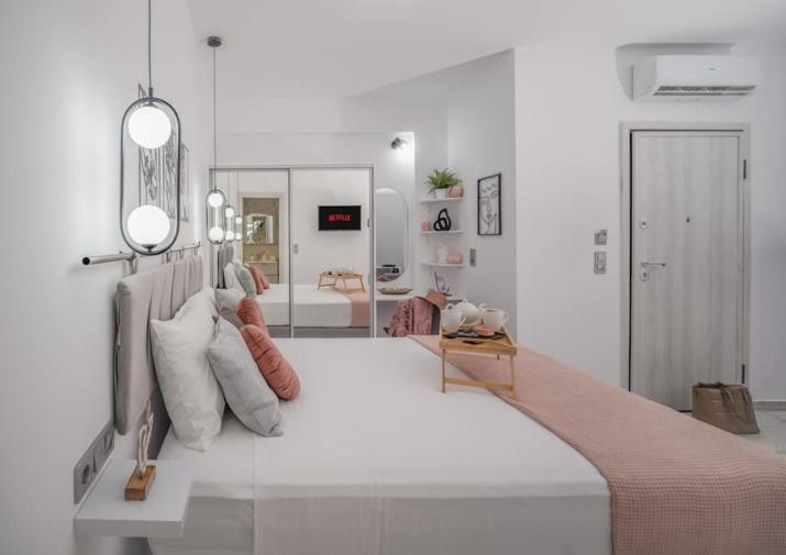 Asiklari's Project ApARTment
