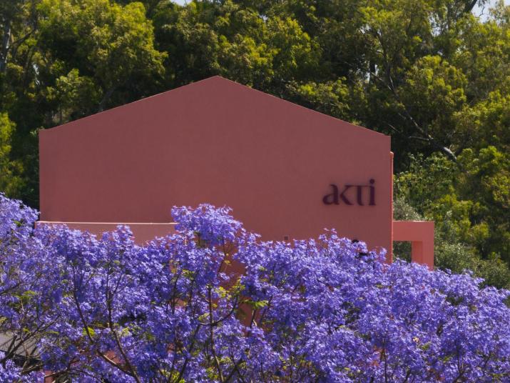 AKTI SEASIDE SUiTES
