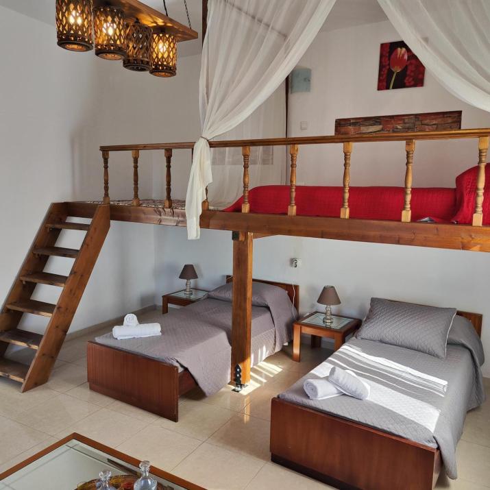 Casa di Rena Private House with Sunset View