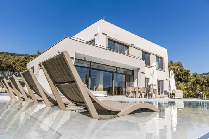 Presidential Beach Villa