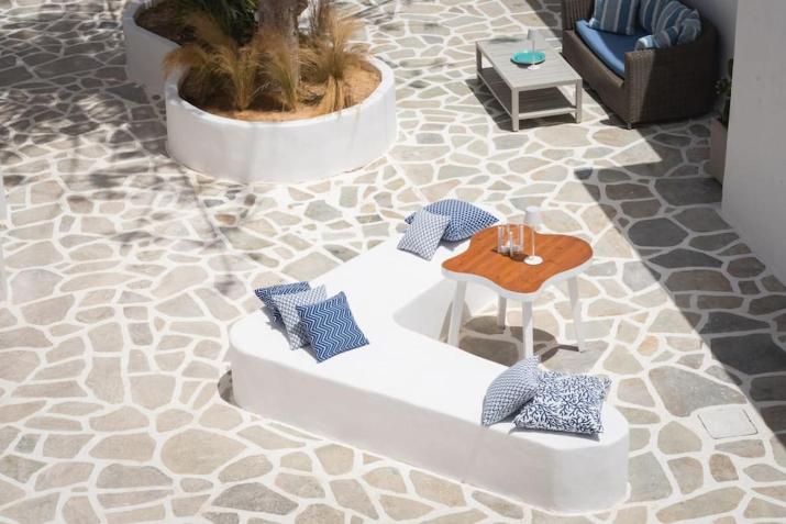 SWELL S6 new studio in Naousa SWELL S6 new studio in Naousa