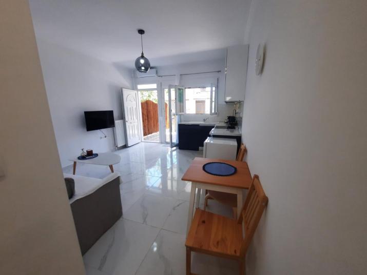 House B Diavata, Thessaloniki