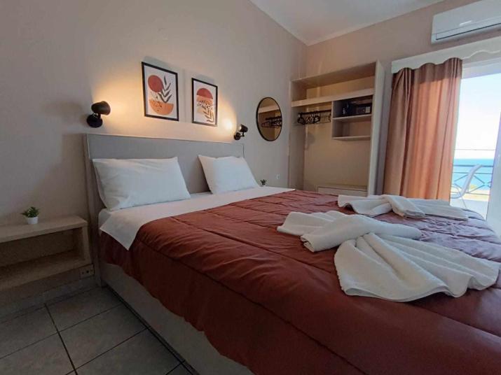 Faros Apartments