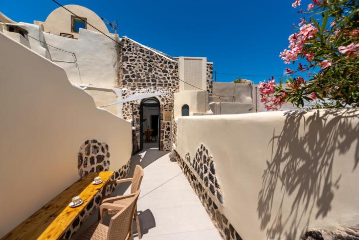 Santorini Cave Suites Kontochori