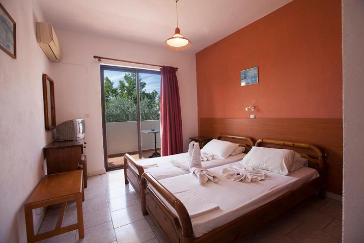 Apostolis Hotel Apartments
