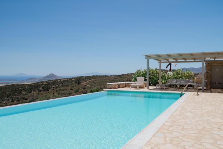 Villa Acqua · Gorgeous pool villa, stunning sea views, helipad!
