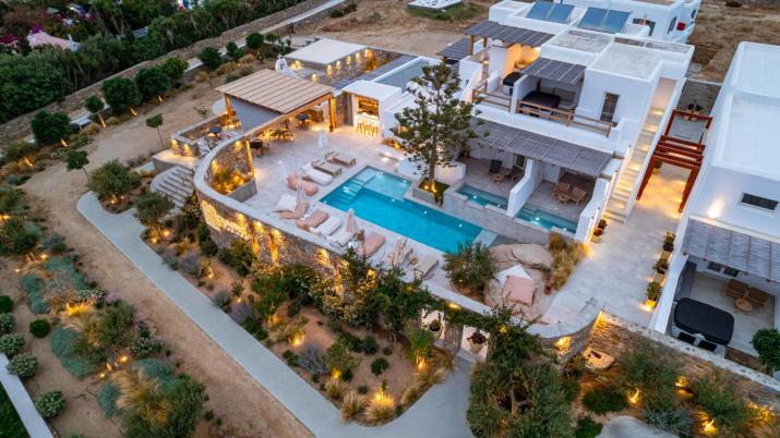 Oliving Mykonos Luxury Suites