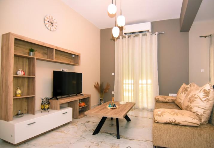 LaMar Apartment