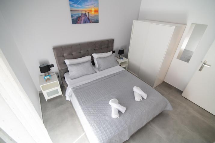 Jon's Luxury Apartment