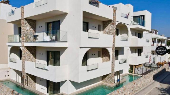 Cabana White Boutique Hotel & Suites