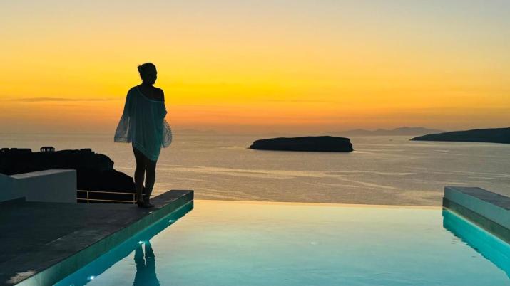 Omna Caldera Suites