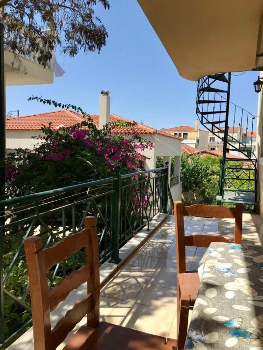 Κaryatis studios lixouri