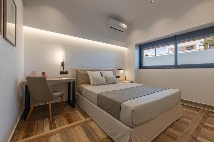 Hot Tub - 5 min to Beaches - Netflix - Full Kitchen