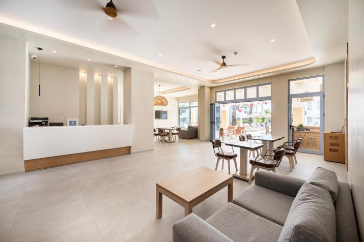 Mythos Suites Hotel