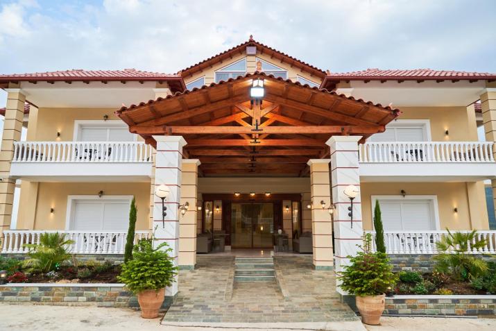 Famissi Suites 1