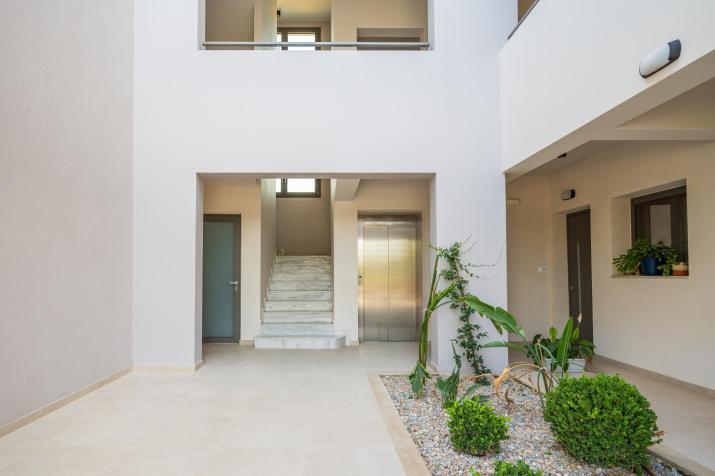 Arangia Garden Maisonette