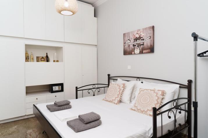 011eleven Apartments