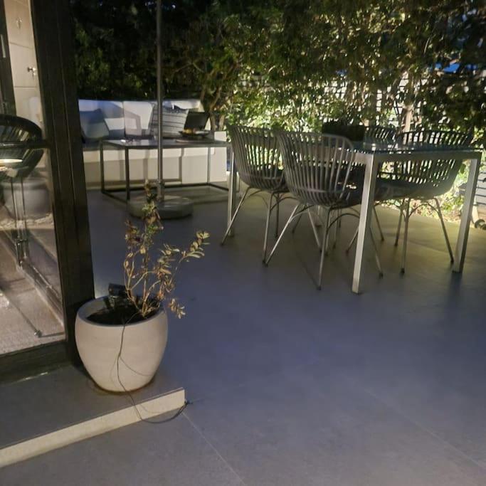 Relaxing apartment with a garden