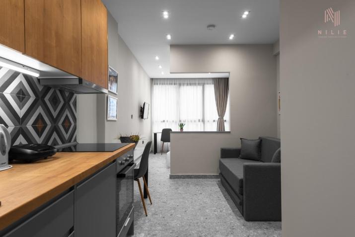Avenue, Nilie Hospitality MGMT