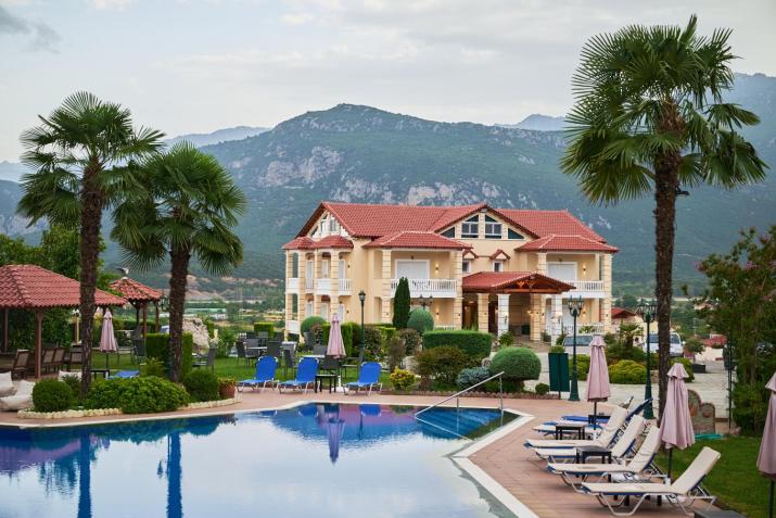 Famissi Suites 6