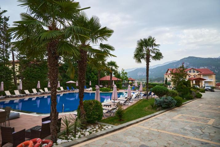 Famissi Suites 6