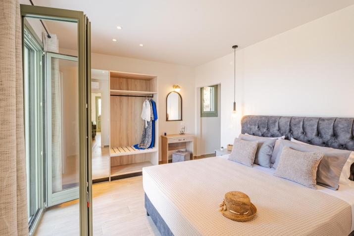 Artemis Panorama Villa - Hillside Luxury with Jacuzzi Pool & Sea Views