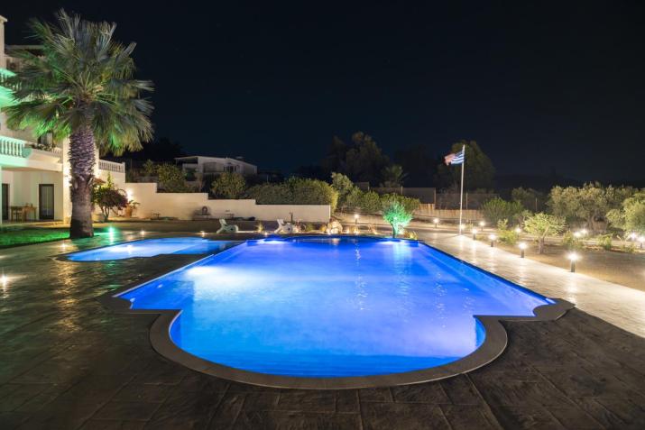 Red Rose Luxury Villa