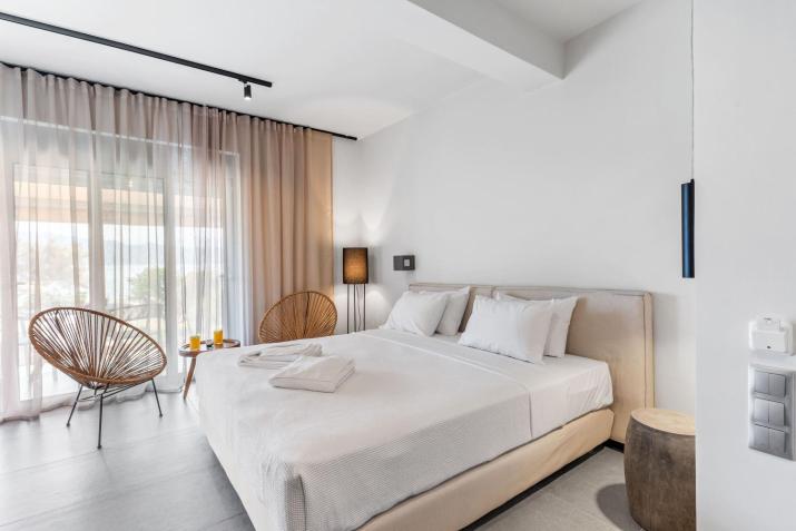 blue symphony suites apartments