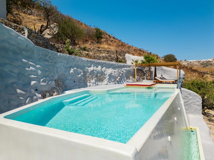 Eolithos Exclusive Suites