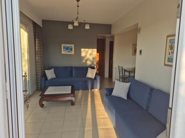 SEF2 Apartment with garden and outdoor BBQ - special late season deal