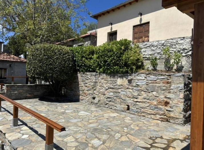 Οξυγόνο Πέτρινο εξοχικό στη Βυζίτσα Πηλίου