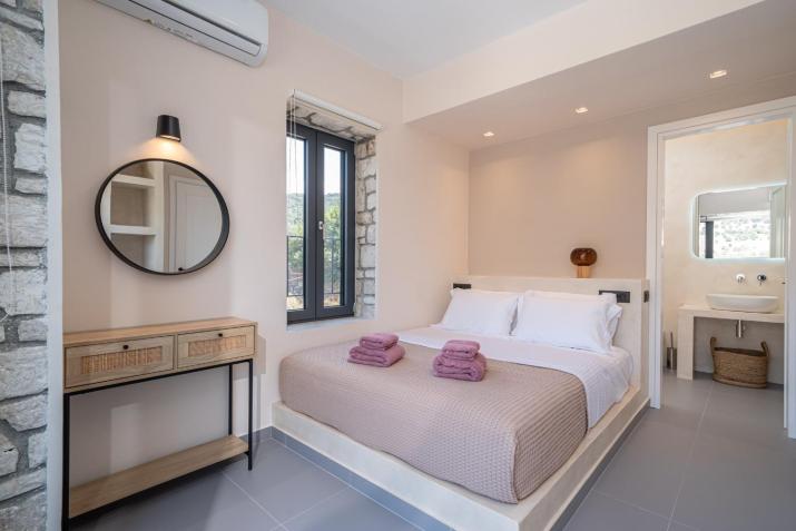Brand New Stone Villa Aris !!