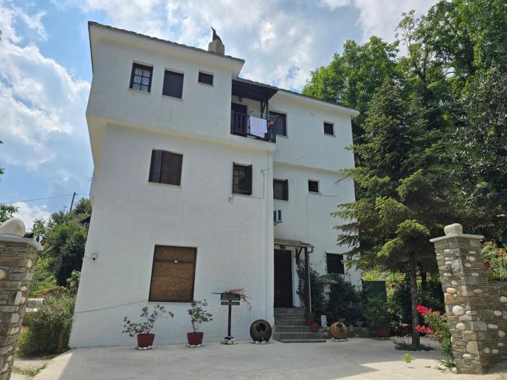 Karidia Apartments