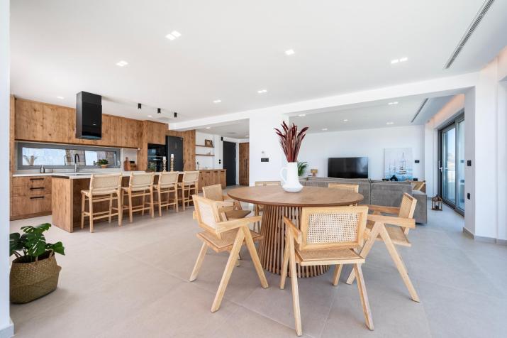 Mousonas Luxury Living