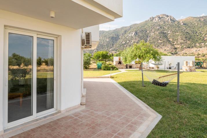 Einalia Holiday Homes by the Beach