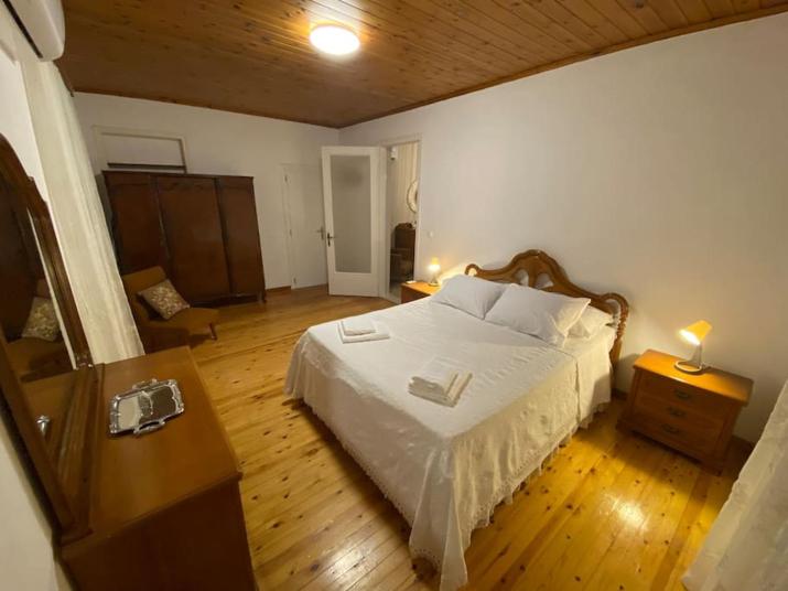 Bee Home - Holiday Cottage