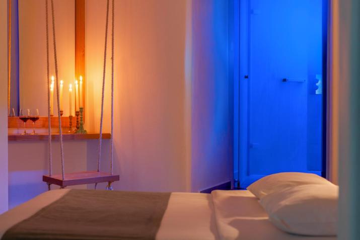 Neptune Luxury Suites