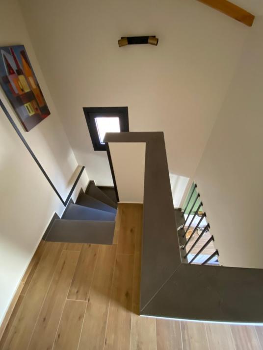 Element Suites - Yellow - Apt 2BD - Kalambaka