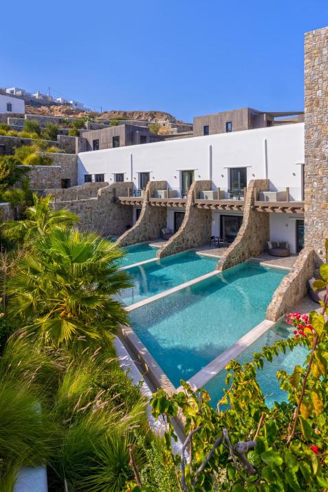 Aeonic Suites and Spa