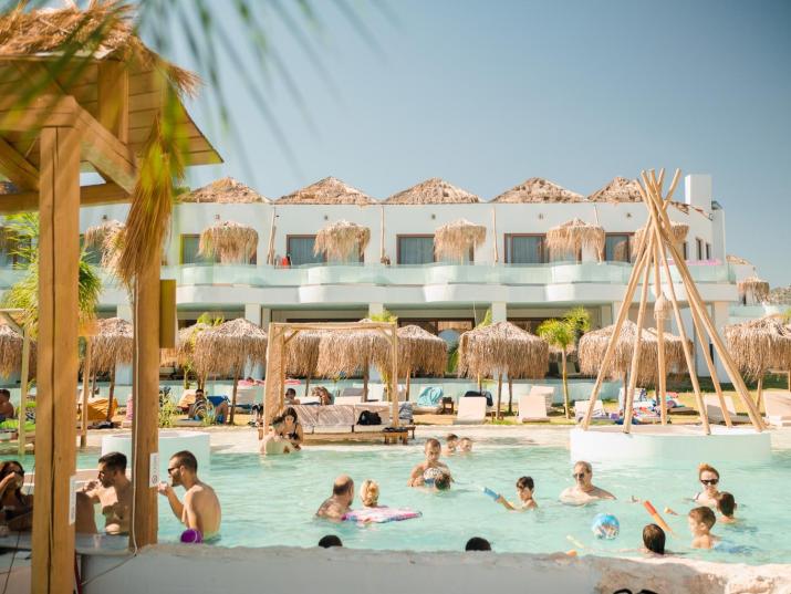 Alia Luxury Suites and Spa